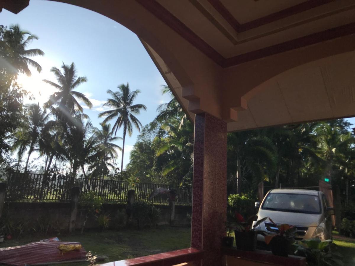 Khloe Serenity Guest House Batuan Buitenkant foto